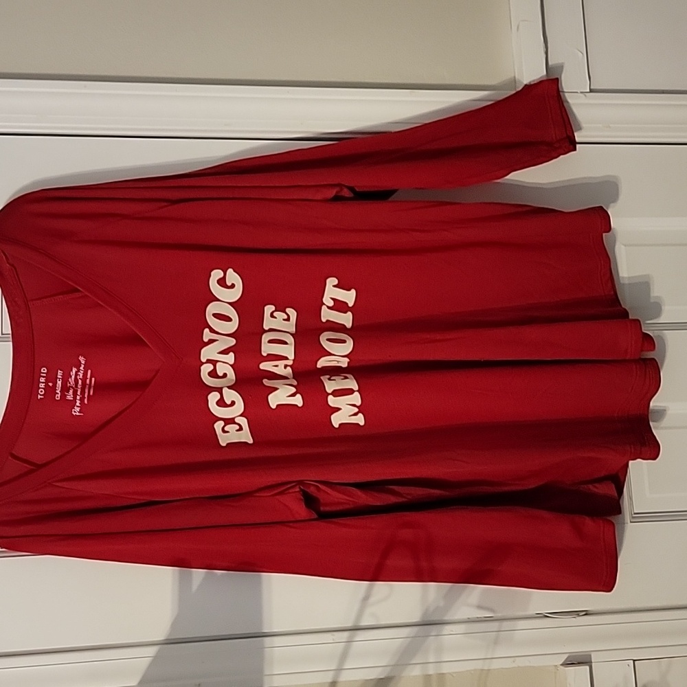 Torrid plus size 4 red long sleeved graphic tee.